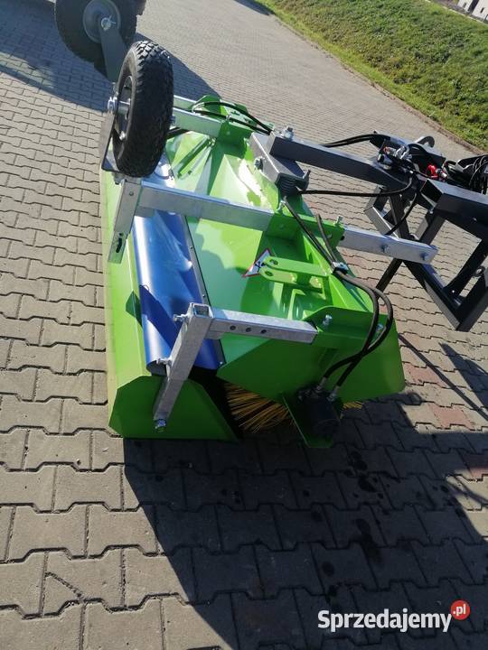 Zamiatarka uliczna IGA firmy ABRA Legnica