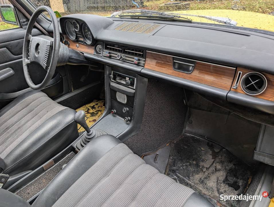 Mercedes Benz W114 280E Manual