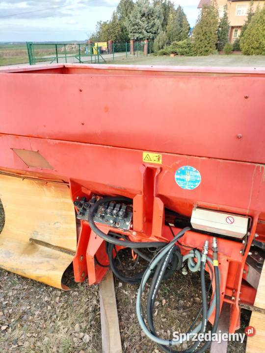 Rozsiewacz Rauch Rozsiewacze nawozów dolnośląskie Legnickie Pole