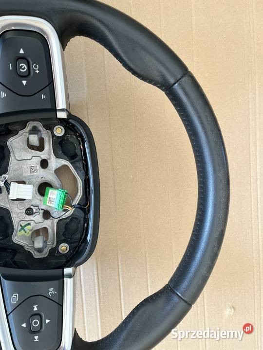 Kierownica skórzana z podgrzewaniem z Volvo XC40 Rzeszów