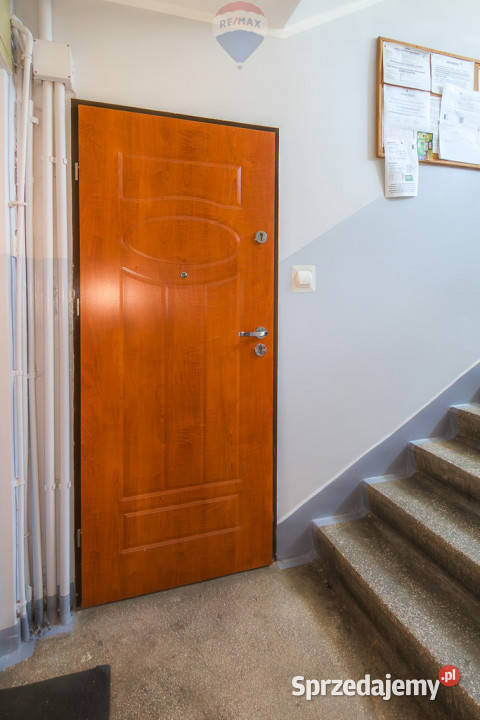 Kawalerka do remontu spokojna okolica