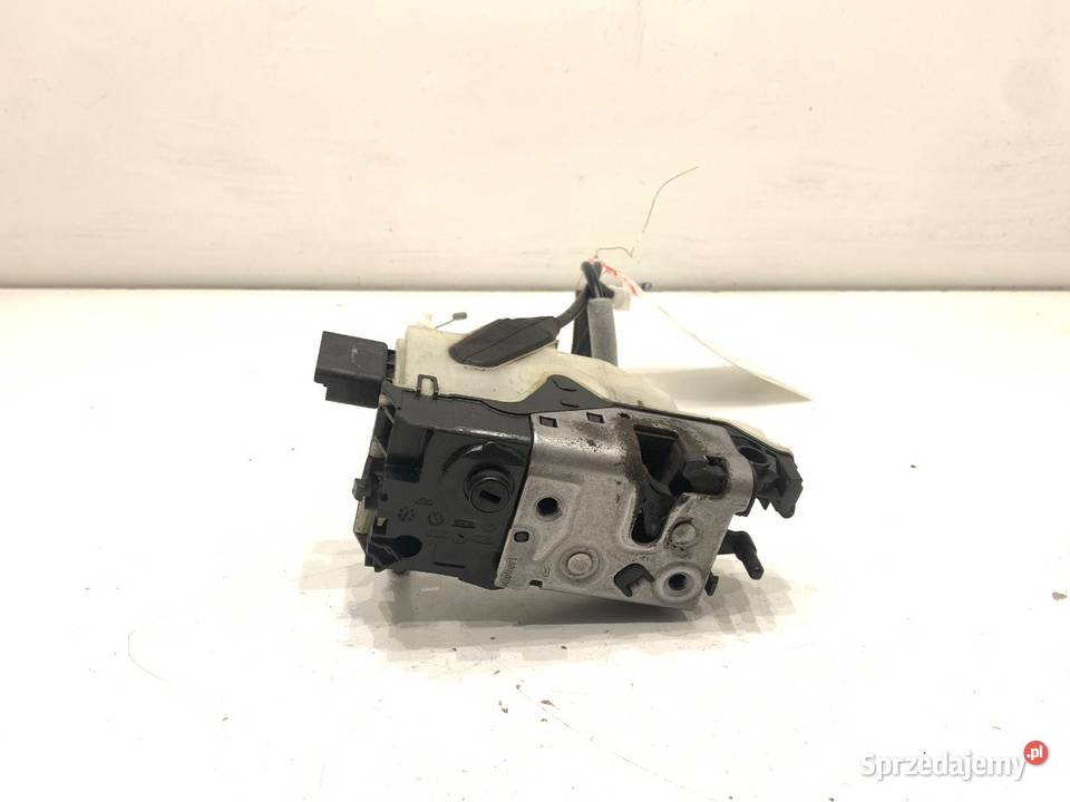 ZAMEK DRZWI PRAWY PRZÓD PEUGEOT 208 I Hatchback sprzedam