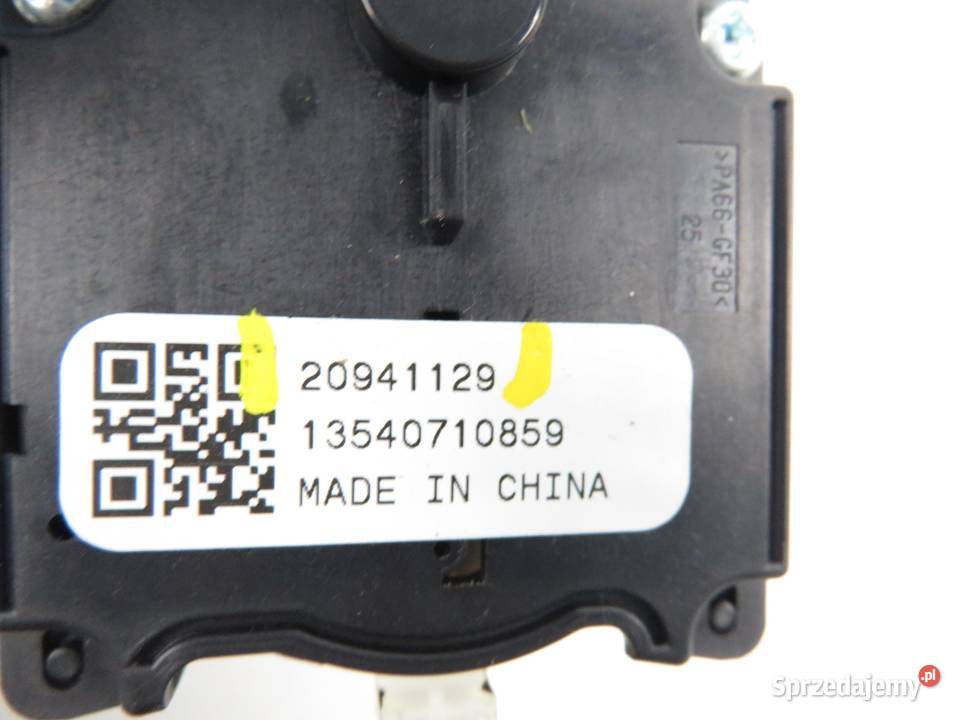 PRZEŁĄCZNIK ASTRA IV J 20817720 20941129 Panele sterowania, przełączniki małopolskie