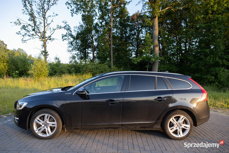 Volvo V60 I 24 AWD Hybrid 2014 r 283 Kartuzy
