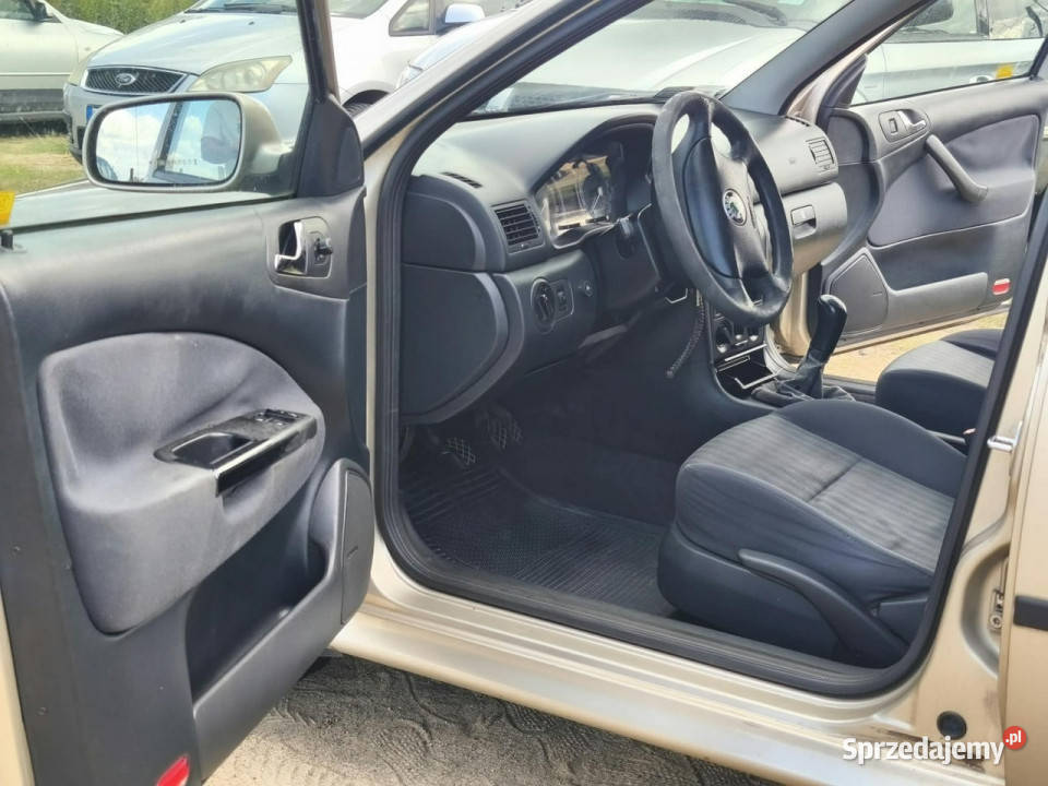 koda Octavia 2005r 16 Gaz Tanio Możliwa Zamiana ABS Warszawa