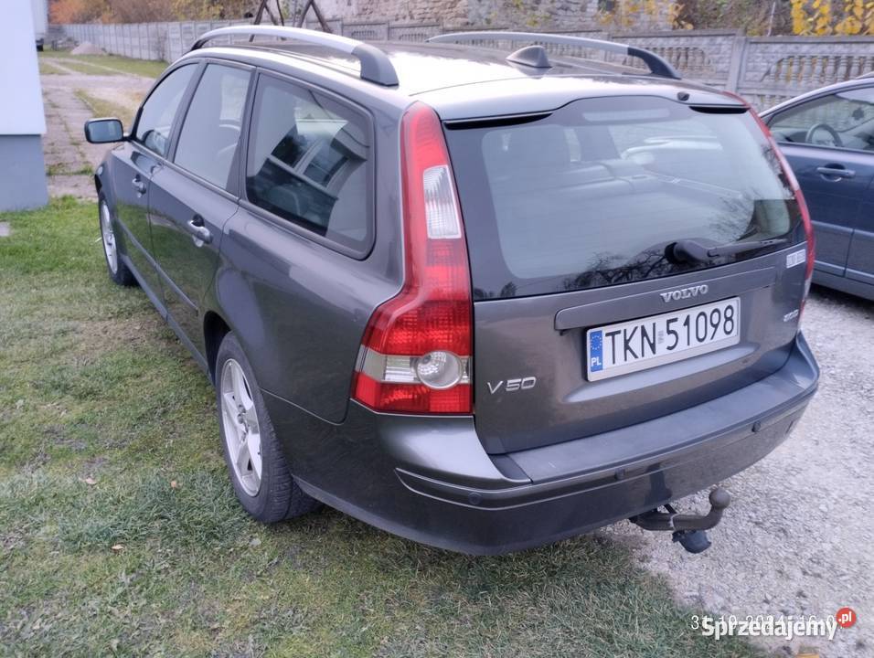 VOLVO V50 20 D FAJNE AUTKO szyberdach