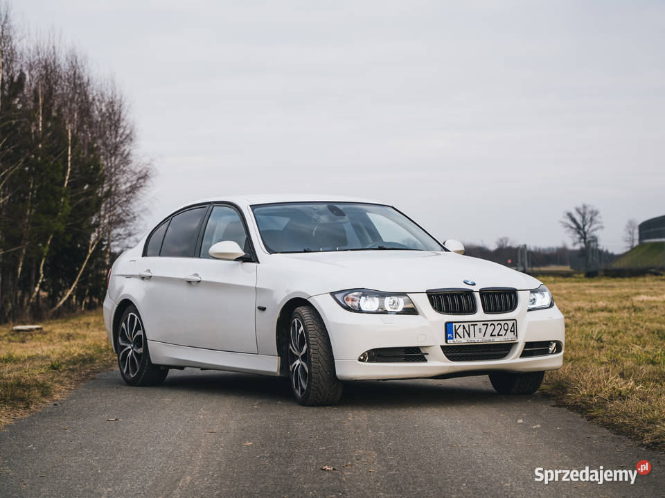 BMW E90 320D biała automat Rok produkcji 2008 Połom Duży