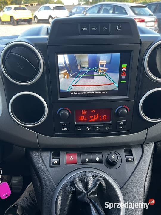 Citroen Berlingo 2017r światła do jazdy dziennej