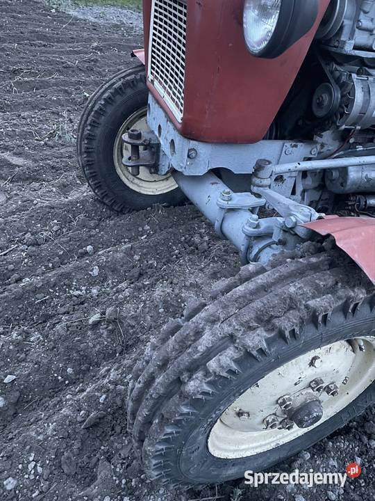 Ciągnik rolniczy traktor Ursus C330 Tomaszów Lubelski