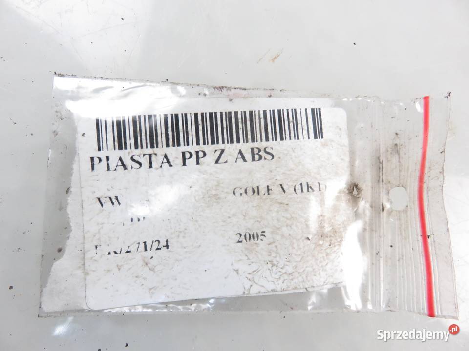 ZWROTNICA PIASTA PRZEDNIA PRAWA VW GOLF V 19 TDI Piasty i łożyska kół