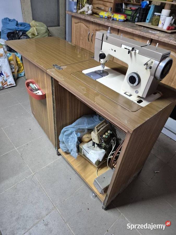 Maszyna do szycia Owerlok