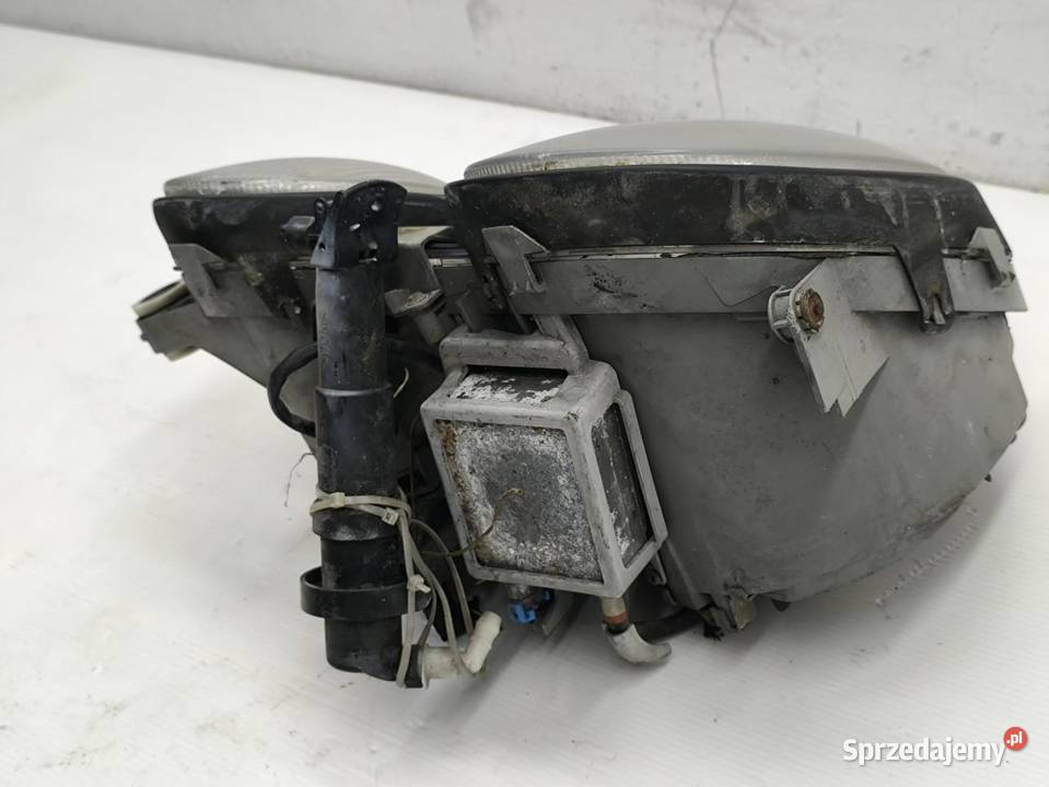 LAMPA LEWY PRZÓD XENON MERCEDES CLK W208 C208 wielkopolskie