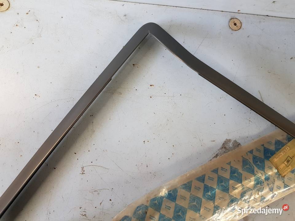 Mercedes w124 listwa ramka szyby tylnej lewa Listwy Piaseczno sprzedam