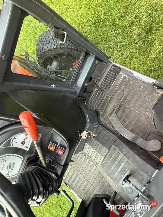 Kubota B2230 teaktor komunalny ciągnik Kabina Częstochowa sprzedam