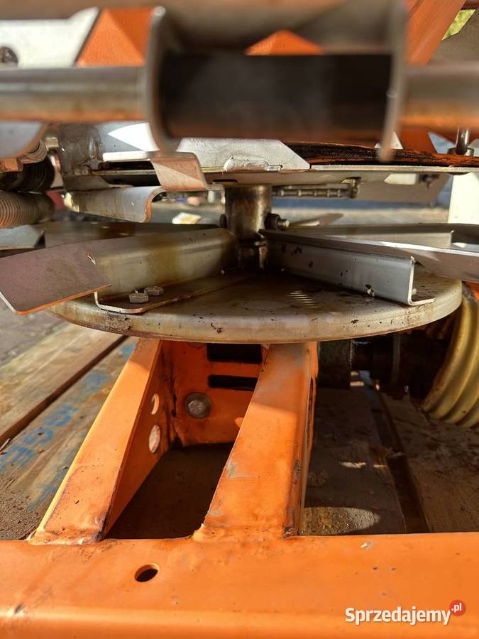 Amazone ES 750 posypywarka piaskarko solarka dolnośląskie Milicz