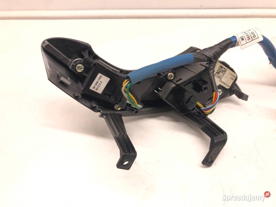 PRZEŁĄCZNIKI KIEROWNICY MULTIFUNKCJA HYUNDAI i30 podkarpackie