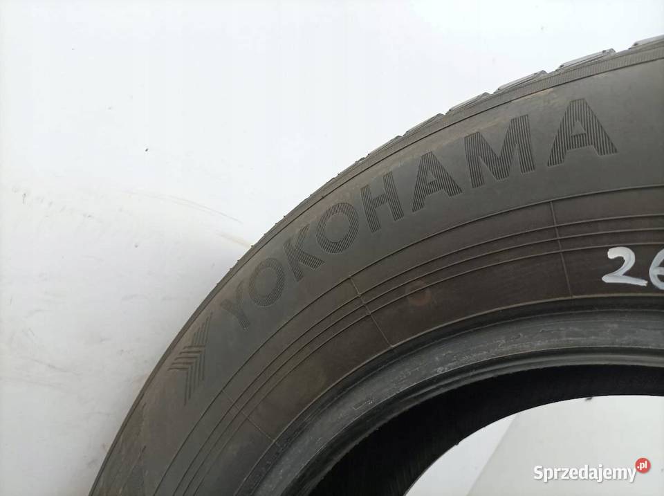 2x OPONA ZIMOWA YOKOHAMA BLUEARTH 21570R16