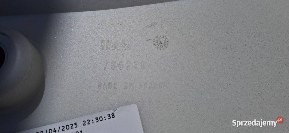 RENAULT GAMA T EVO NAKŁADKA ŚRODEK ZDERZAKA Bieleń sprzedam