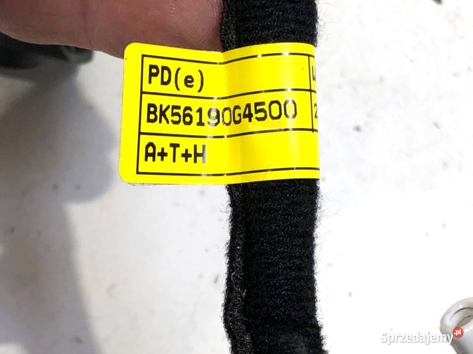 PRZEŁĄCZNIKI KIEROWNICY HYUNDAI i30 96710G4131 osobowe podkarpackie