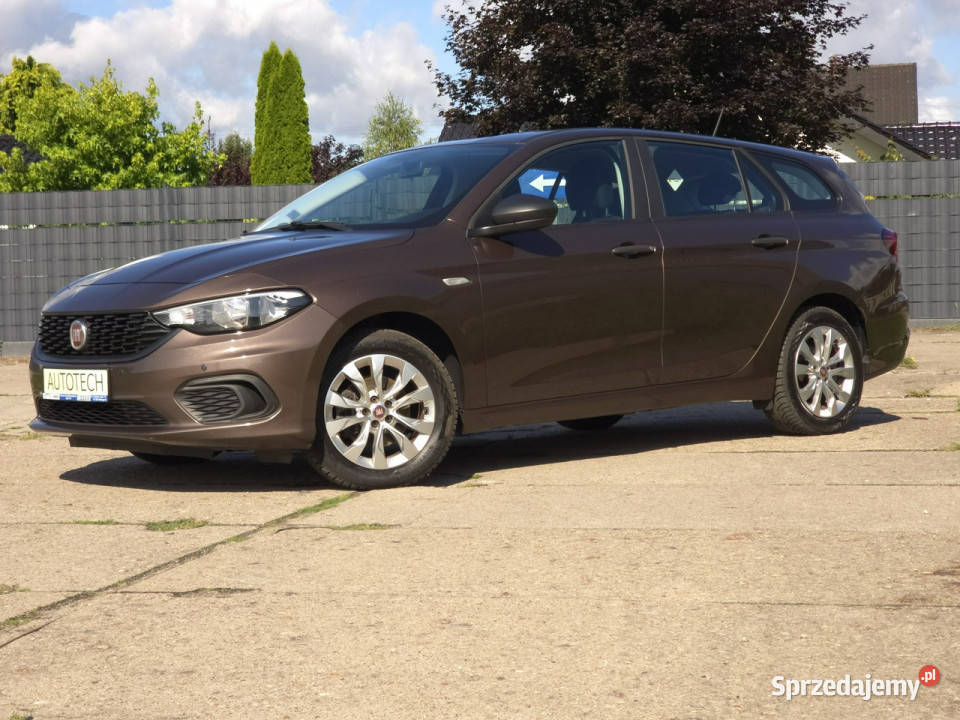 Fiat Tipo 115 Nawigacja Grzane fotele II 2016 centralny zamek Białogard sprzedam