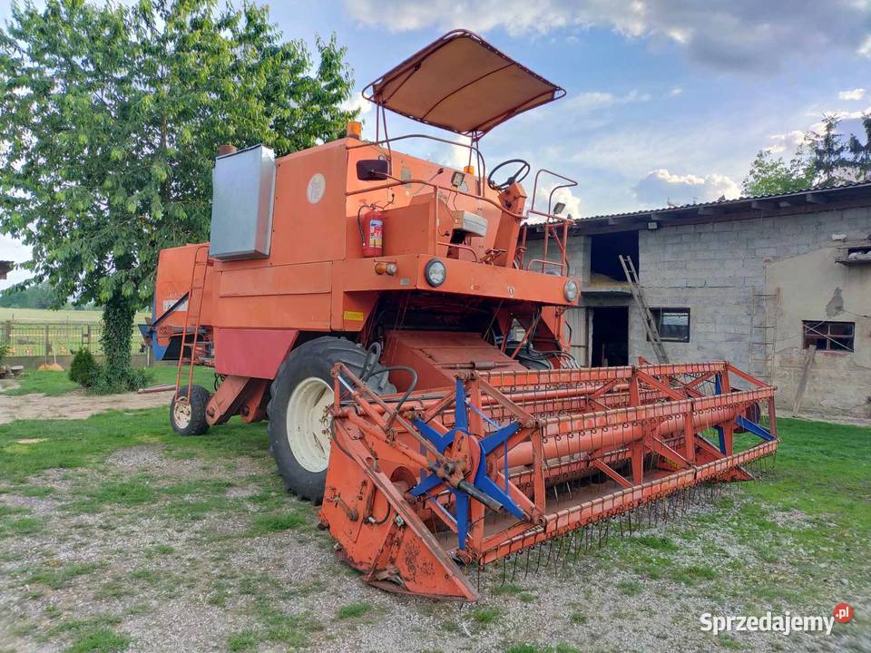 Kombajn Bizon zo56 w oryginale ze ścnaczem słomy Dębowiec Wielki