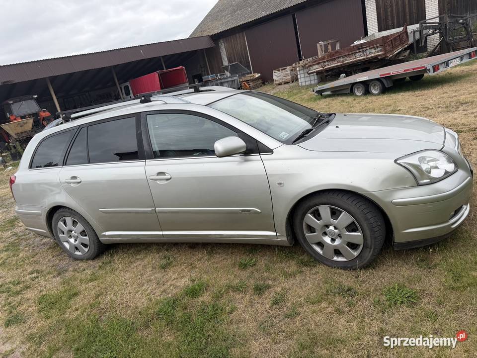 Toyota Avensis 18 benzyna 2004 300000km Radom