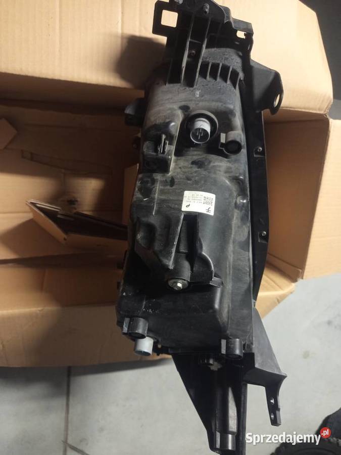 Lampa prawa Mazda Gdynia