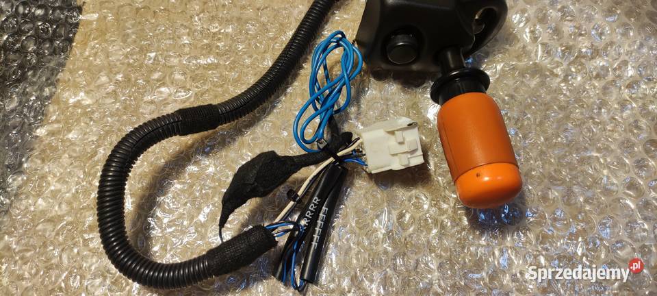 Dźwignia rewersu Valtra V33687000 Kutno