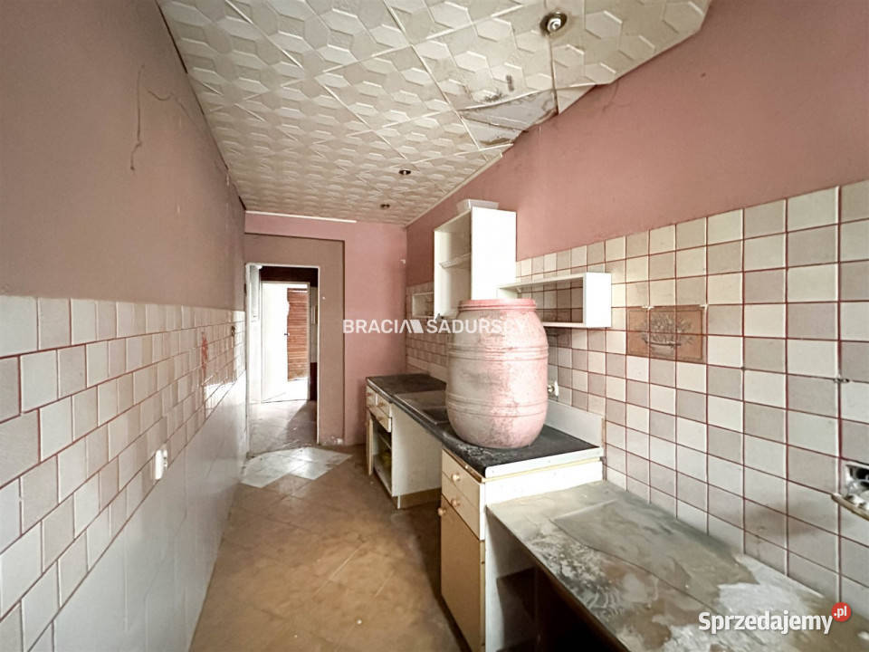 sprzedaży kamienicy 120m2 Kraków