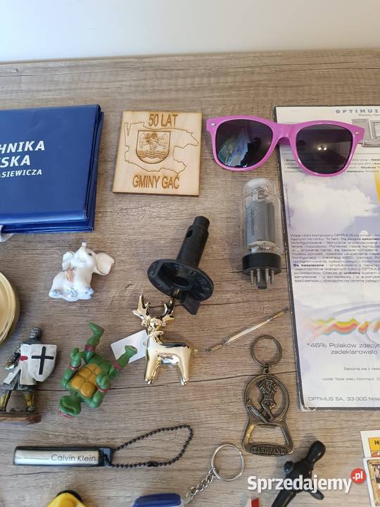 Gadżety pamiątki ozdoby bibeloty breloki Rzeszów
