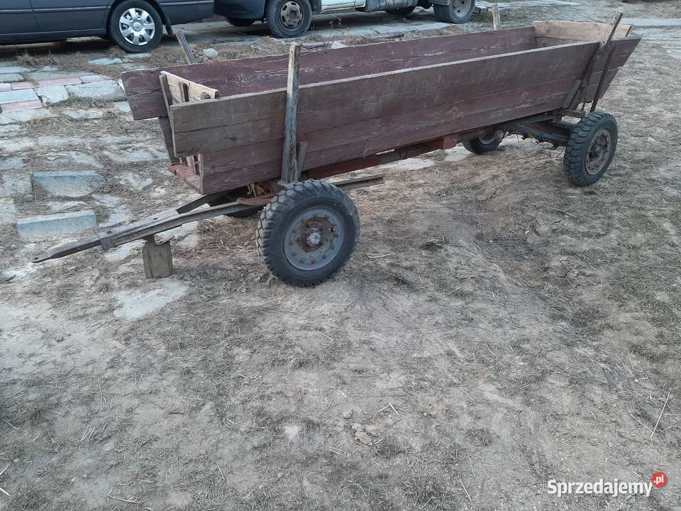 Wóz metalowy z paką do ciągnika c330 sam itp nieuszkodzony Dębica sprzedam