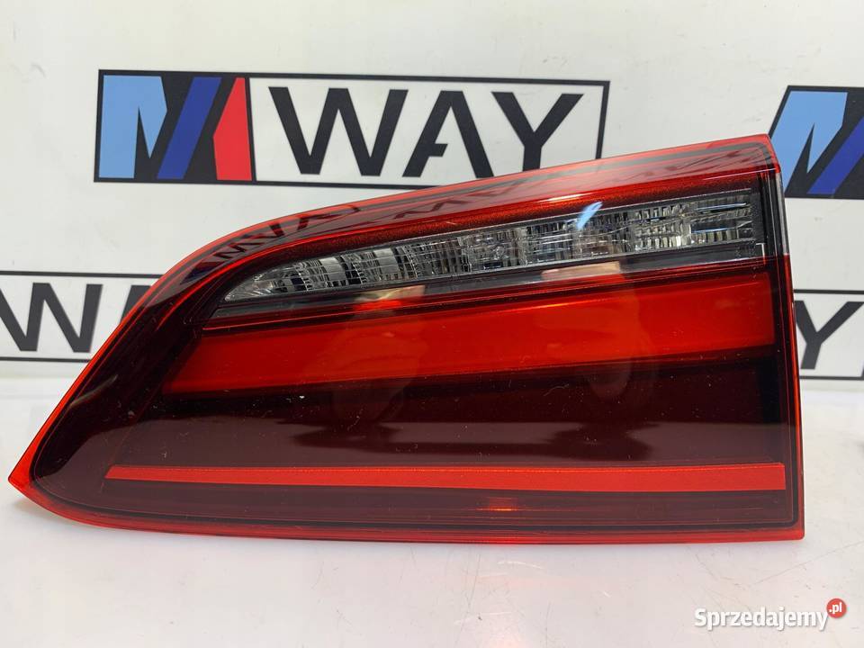 BMW X1 F48 LCI LAMPY TYŁ W KLAPĘ LEWA PRAWA
