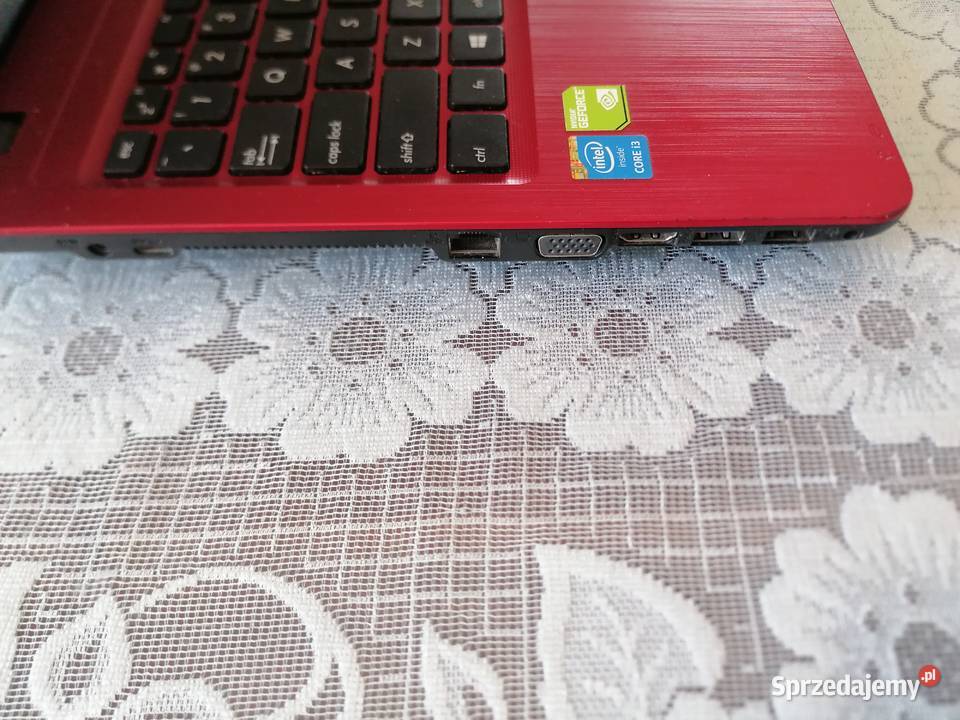 Laptop Asus F540L
