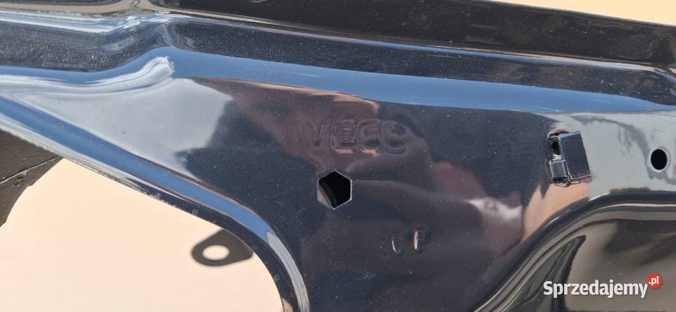 IVECO DAILY 19 PAS WZMOCNIENIE WSPORNIK NOWY osobowe Bieleń