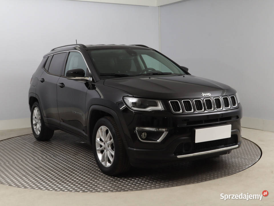 Jeep Compass 13 TGDI gniazdo USB