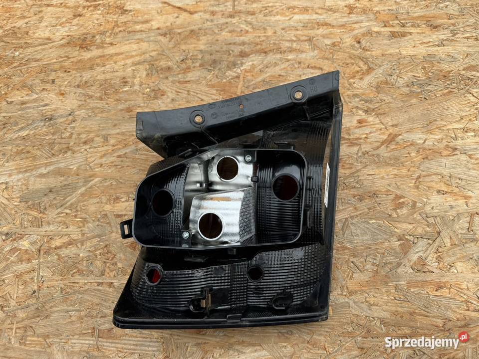 Lampa tył prawa rh skoda Fabia 3 III HB 1418 Sieraków sprzedam