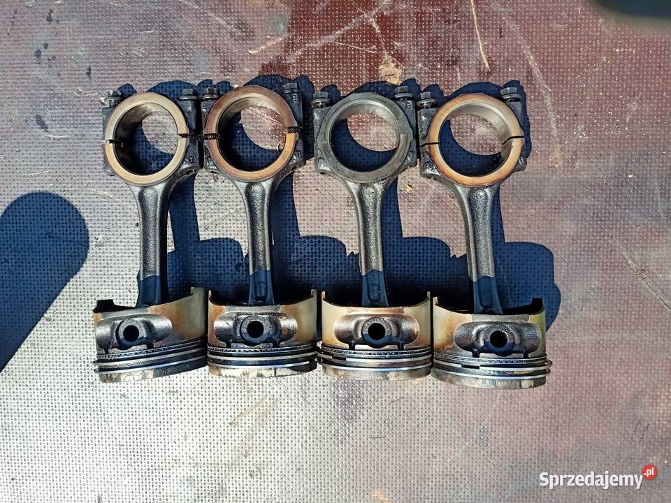 tłoki z korbowodami renault Clio II 12 8v sprzedam