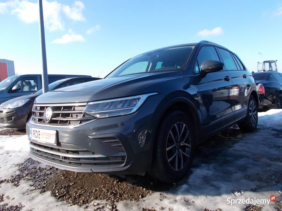 VW TIGUAN 15 benzynaAutomatsalon Polska czujnik parkowania Dębica sprzedam