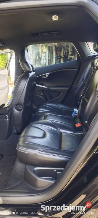 Volvo V40 2014 Rdesign nawigacja V40 Skarżysko-Kamienna sprzedam