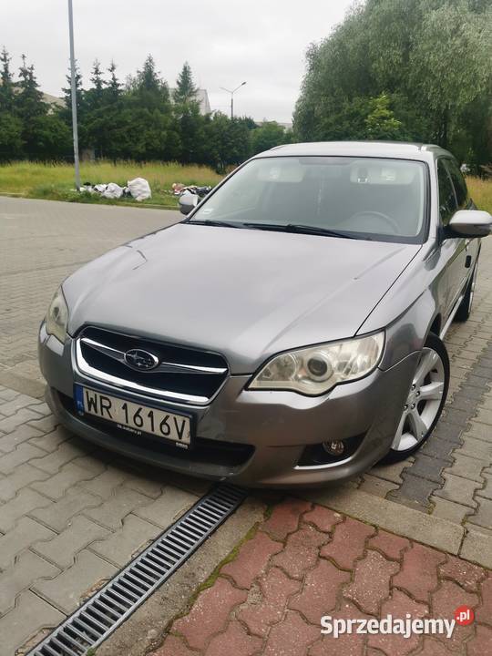 Subaru Legacy 2007 r 20 benzyna 165 plus dwa Radom