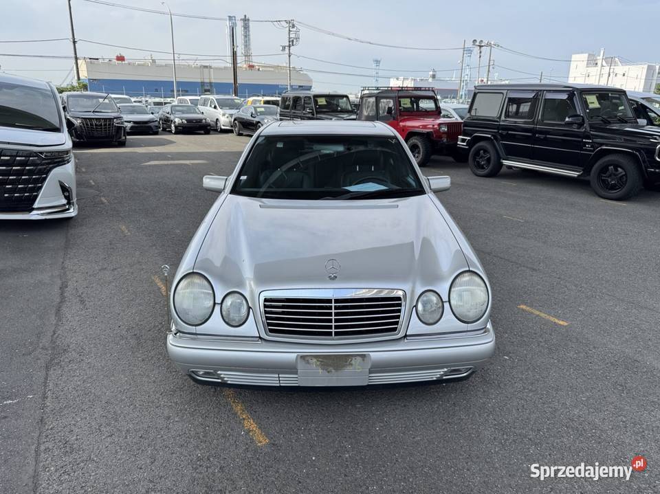 Mercedes W210 320