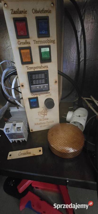 Sprzedam wedzarnie elektryczną