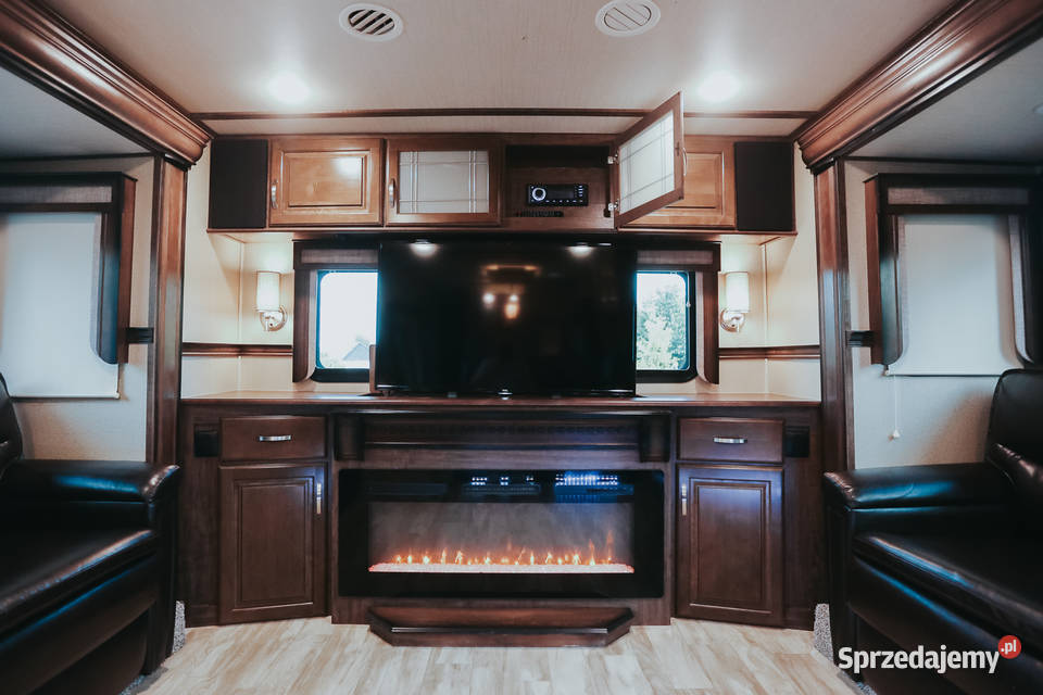 2021 Grand Design Solitude Karnin