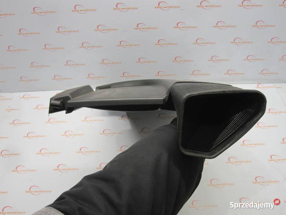 BMW E88 08r kanał wlot powietrza 7561929 osobowe Kielce sprzedam