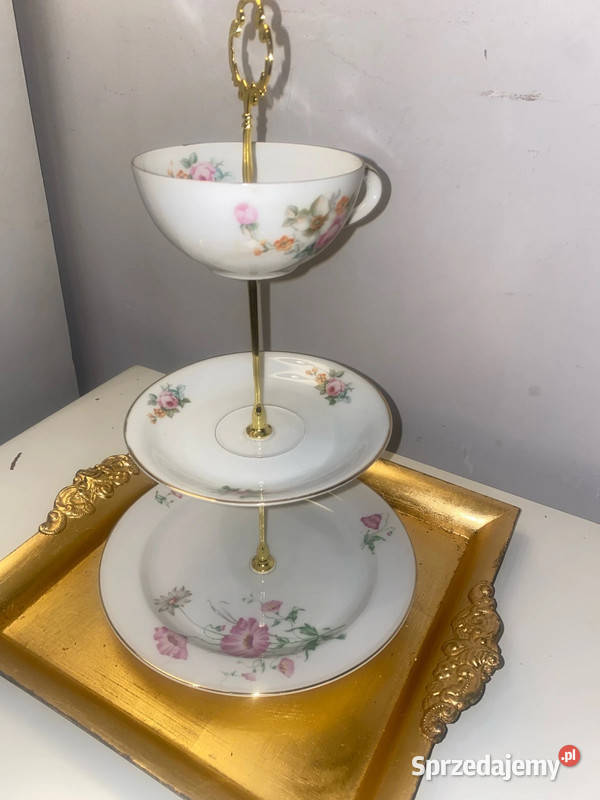 trzy poziomowa patera porcelanowa z motywem Kraków