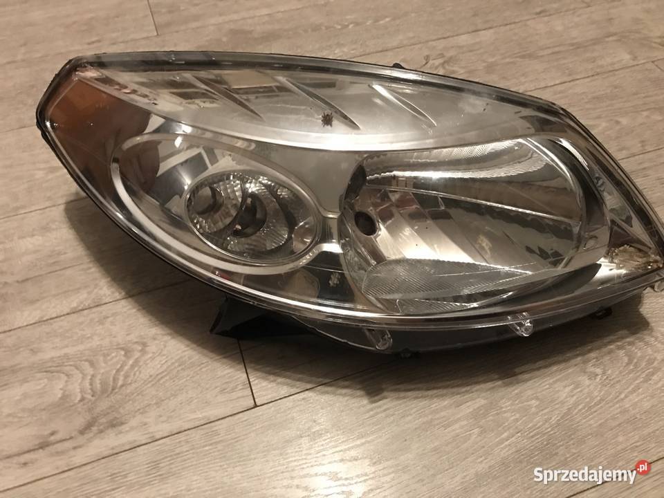 Lampa Dacia sandero Wapienne