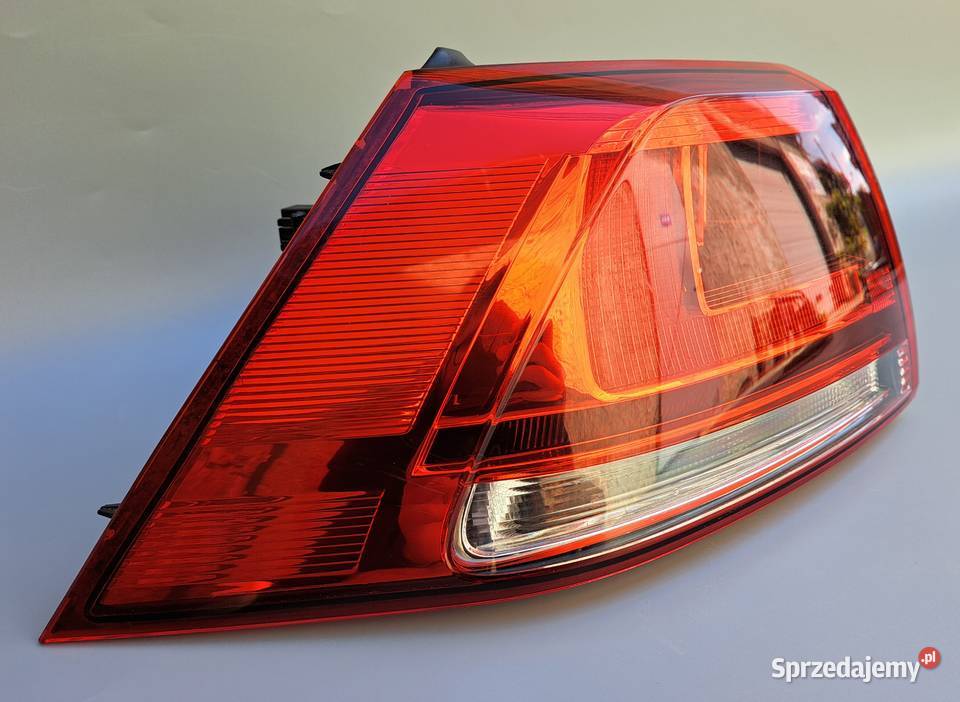 Lampa Tylna Lewa VW Golf VII 7 Hatchback Valeo Mielęcin