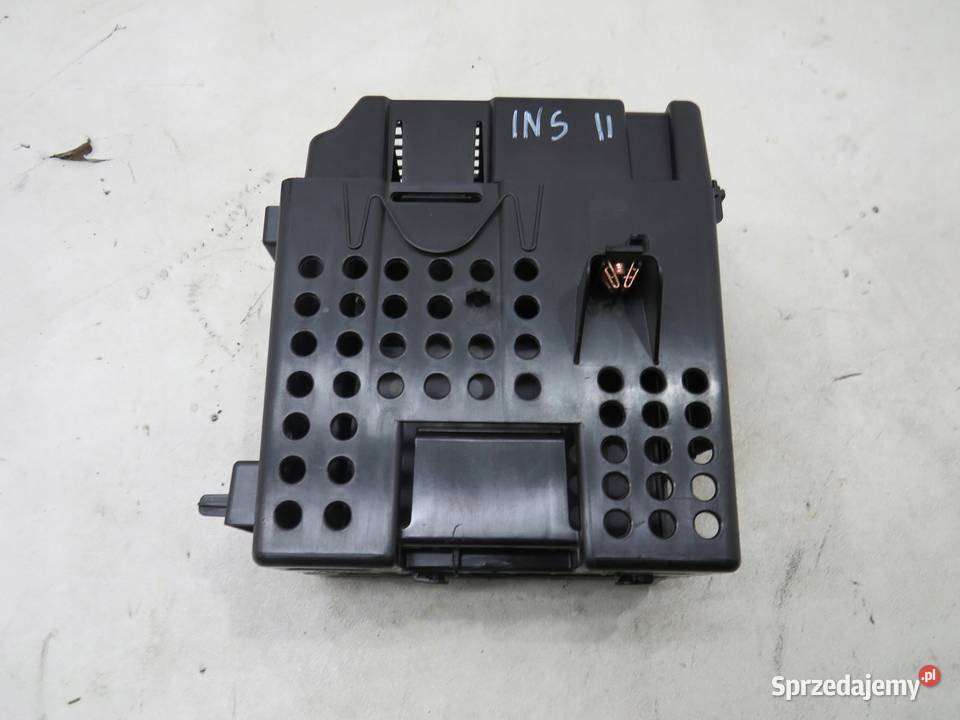 OBUDOWA KOSZ RADIA TUNERU INSIGNIA B 39126564 sprzedam