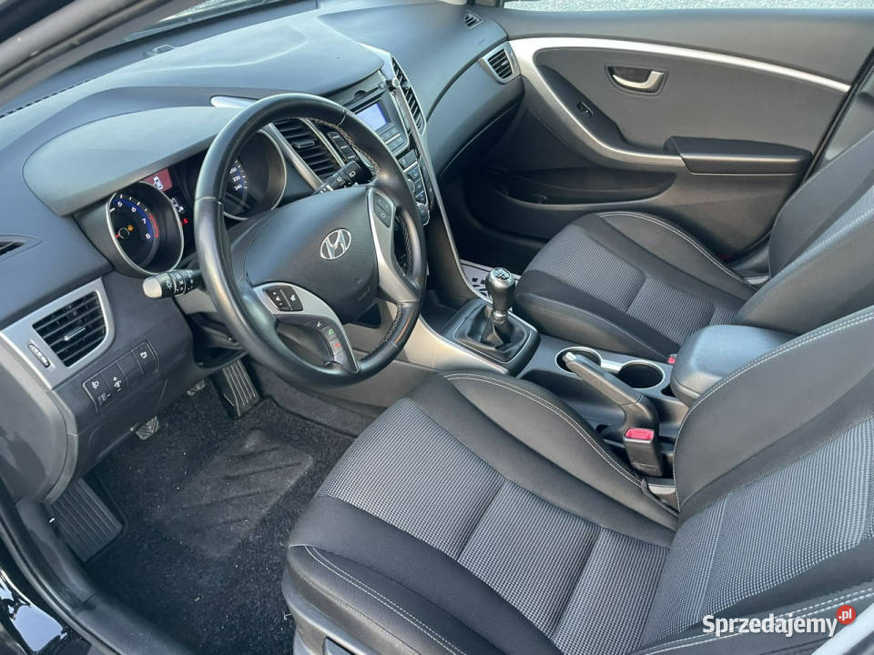Hyundai i30 II 14 16V MPI 99 2014r 105 zadbany Wojkowice