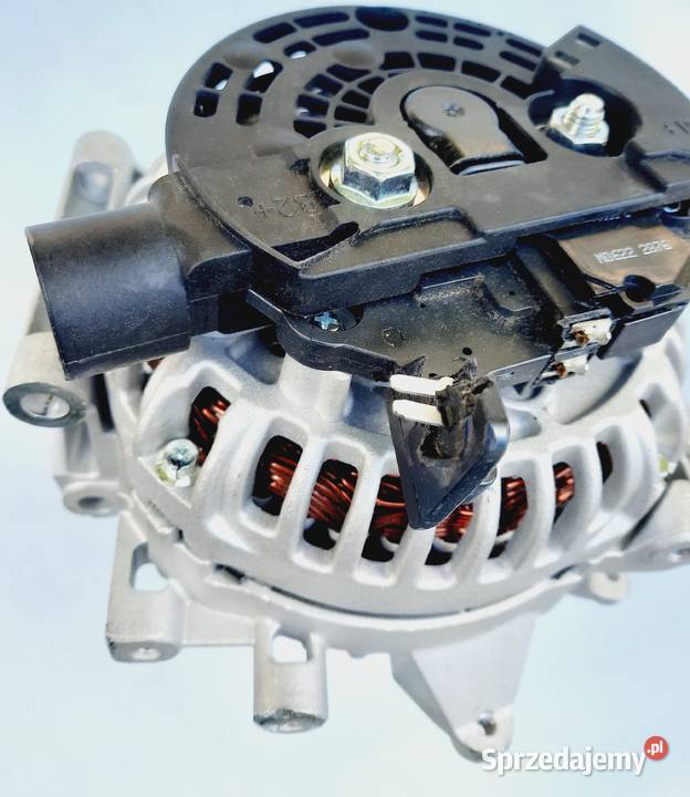 Alternator Hella 8EL012426081 uszkodzony wtyk sprzedam